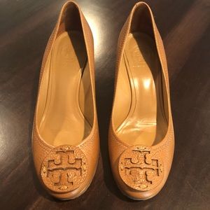 Tory Burch Wedge Size 7